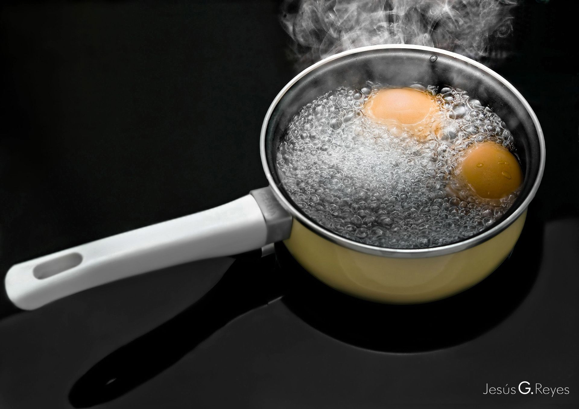 Cociendo huevos